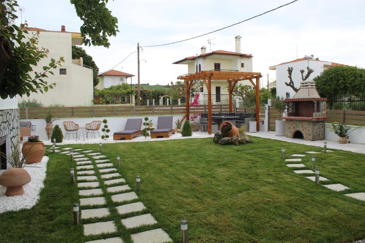 Azure Bliss Suites Никити Екстериор снимка