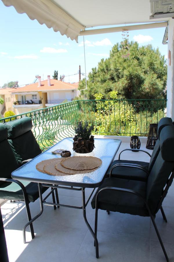 Azure Bliss Suites Никити Екстериор снимка