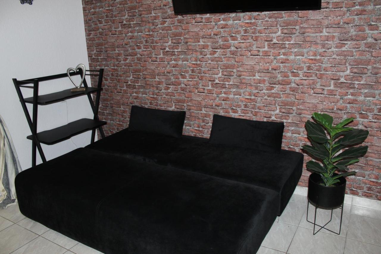 Azure Bliss Suites Никити Екстериор снимка