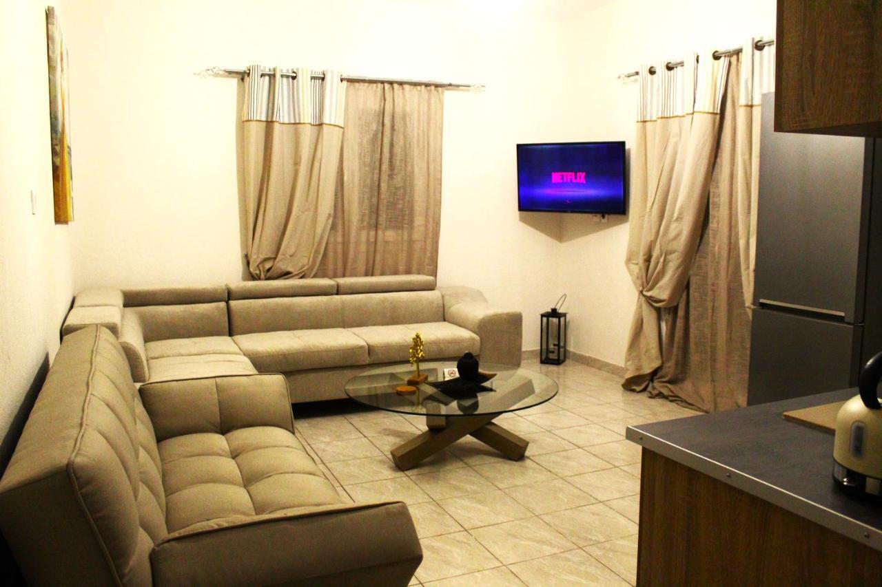 Azure Bliss Suites Никити Екстериор снимка