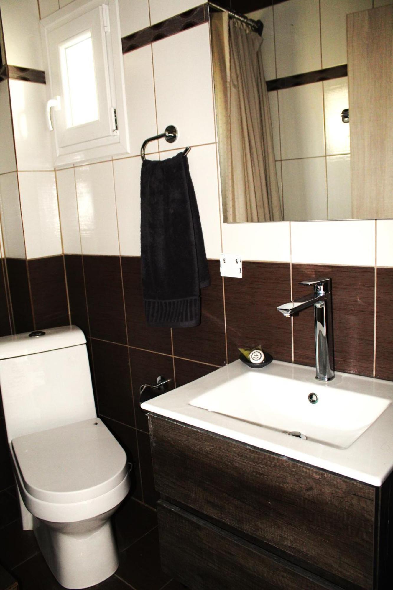 Azure Bliss Suites Никити Екстериор снимка